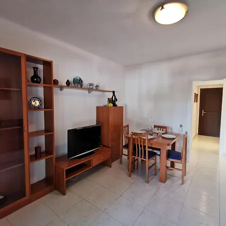 Con Wifi A 5 Minutos De La Playa Y Cerca De Tiendas Y Restaurantes - Es-209-10 Castell-Platja d’Aro