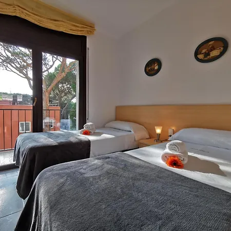 Apartamento Con Wifi A 5 Minutos De La Playa Y Cerca De Tiendas Y Restaurantes - Es-209-10 *