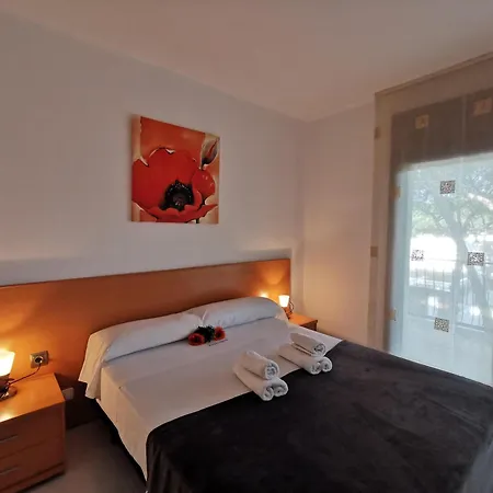Con Wifi A 5 Minutos De La Playa Y Cerca De Tiendas Y Restaurantes - Es-209-10 Διαμέρισμα *